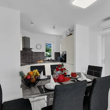 Lejlighed Navis, Sea View Makarska