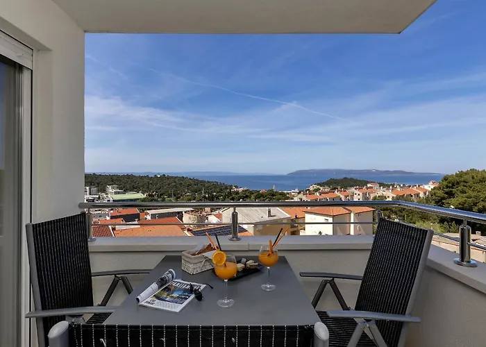 Navis, Sea View *