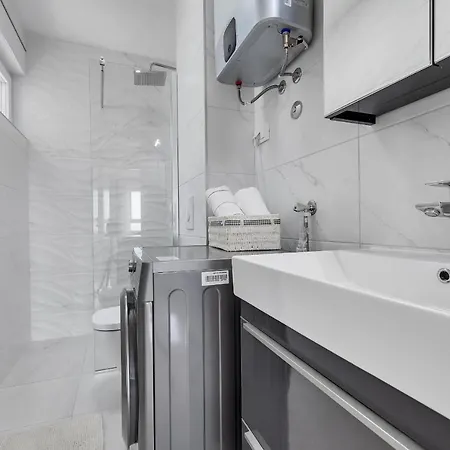 Apartment Navis, Sea View *